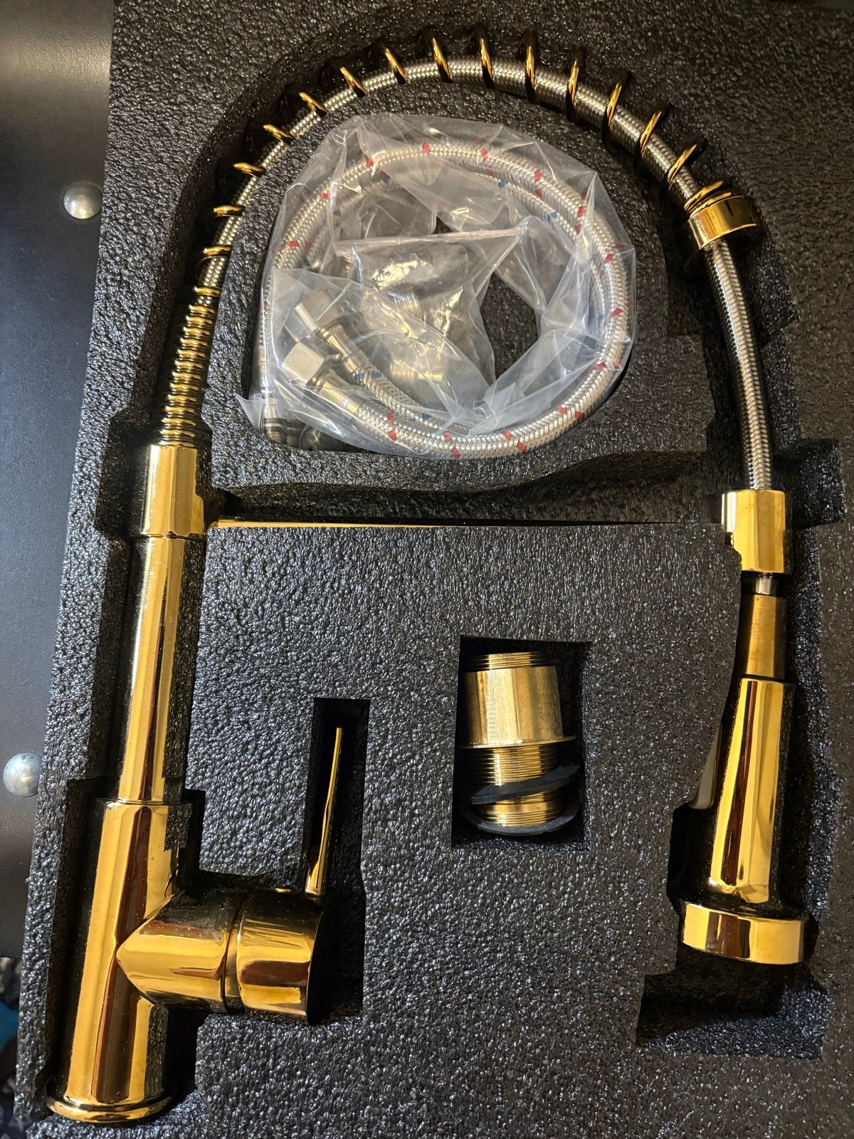 Nieuwe gouden keukenkraan met uittrekbare sproeier, Ophalen of Verzenden, Nieuw, Chroom, Kraan