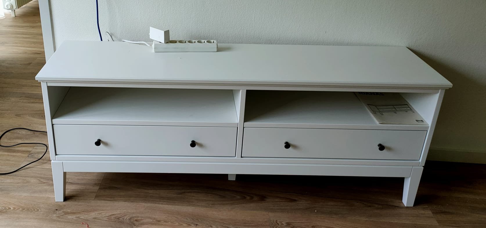 IDANÄS Tv-meubel. Z.G.A.N., Ophalen, Zo goed als nieuw, 25 tot 50 cm, Minder dan 100 cm