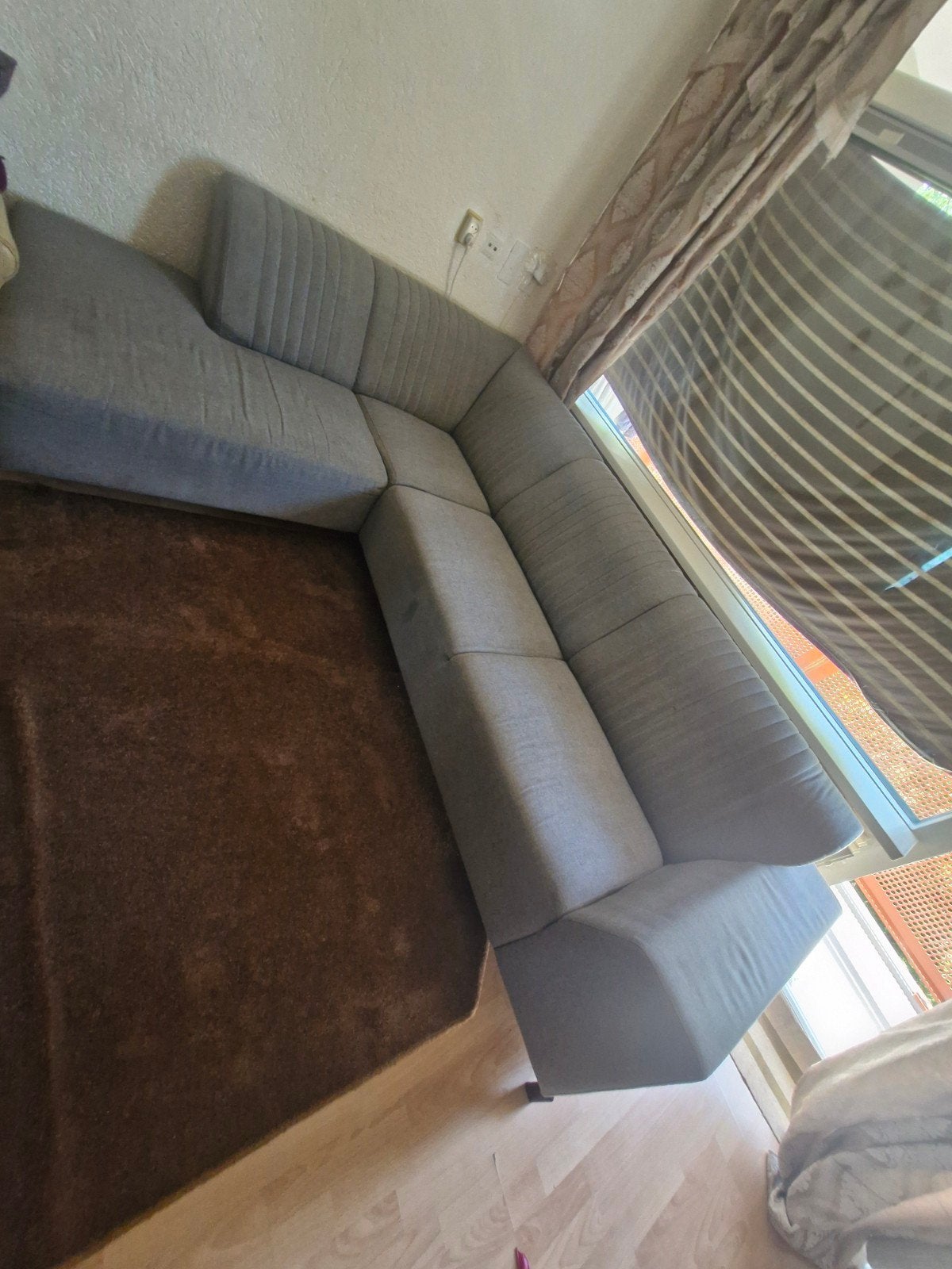 Comfortabele Hoekbank - Grijs Stof, Ophalen, 250 tot 300 cm, Gebruikt, Modern en comfortabel