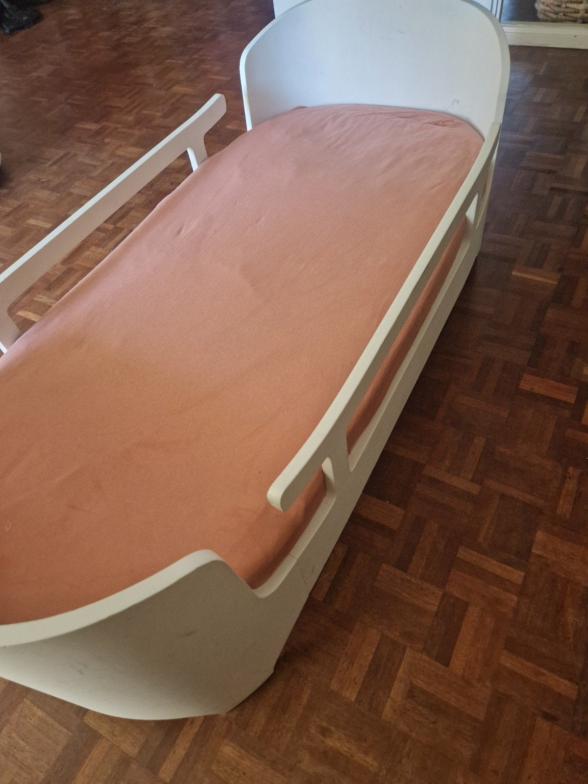 Leander Juniorbed - Wit (incl. matras), Kinderen en Baby's, Kinderkamer | Bedden, Gebruikt, 70 tot 85 cm, Matras, 140 tot 160 cm