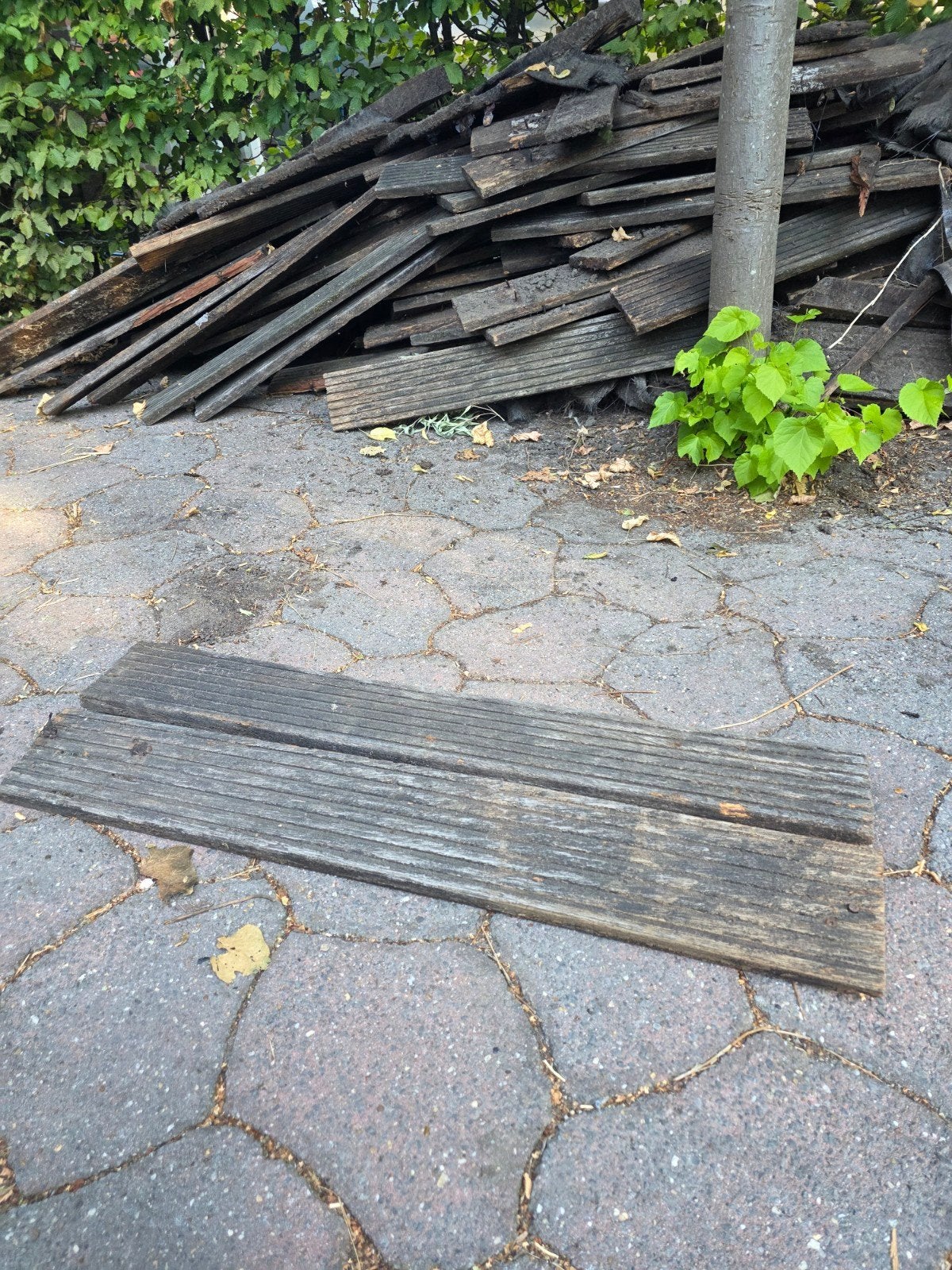Gratis vlonderplanken / terrasplanken + houten balken, Ophalen, Gebruikt, Hout