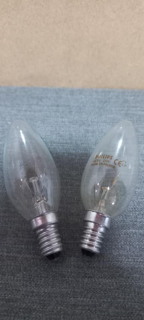Twee Philips gloeilampen E14, Ophalen of Verzenden