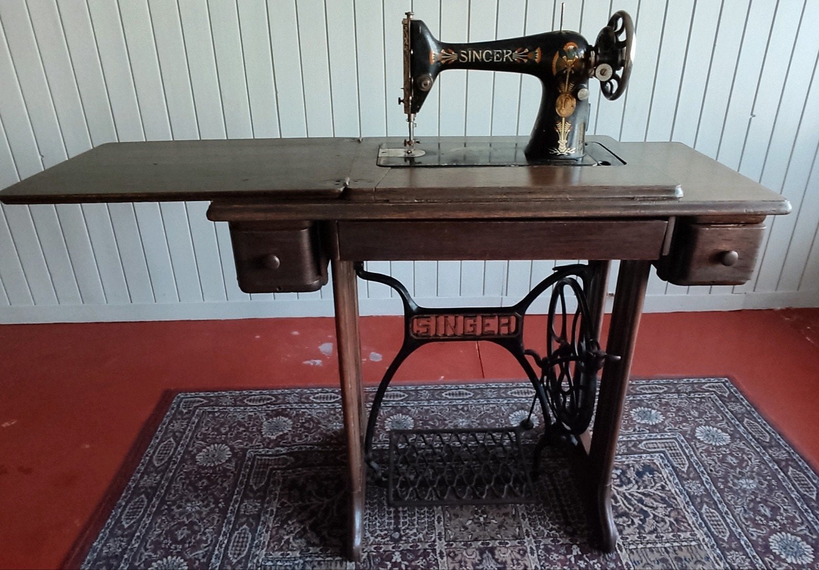 Mooie antieke SINGER naaimachine, Ophalen