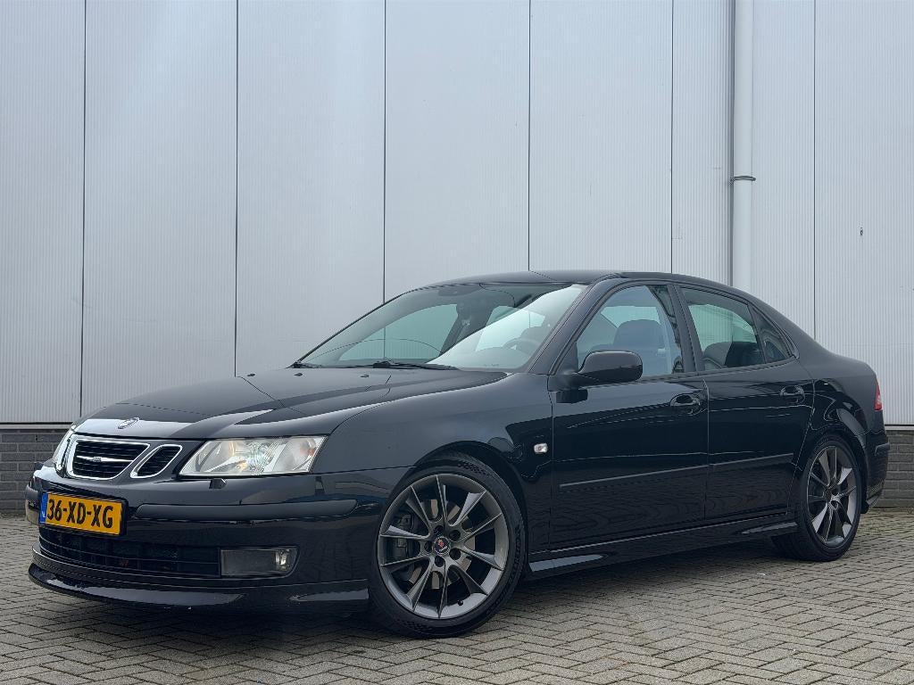 Saab 9-3 2.0 turbo Vector Anniversary (Aero opbouw), Auto's, 1998 cc, Zwart, 4 cilinders, 1435 kg