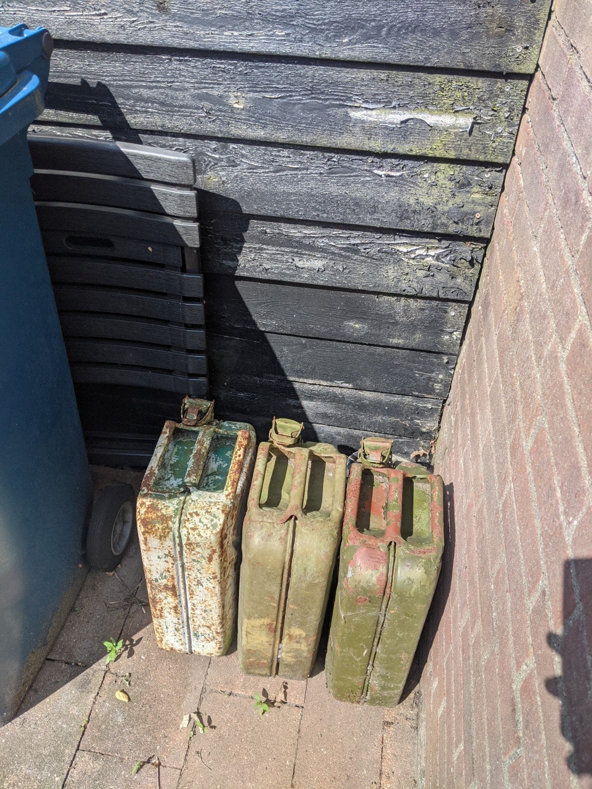 3 20L jerrycan, Ophalen, Gebruikt
