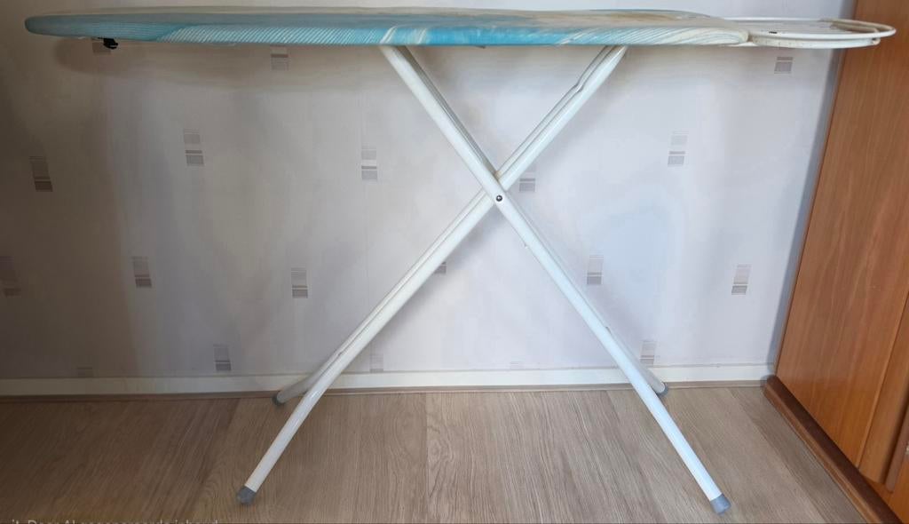 Brabantia Strijkplank 124x45 cm - Zo goed als nieuw, Witgoed en Apparatuur, Strijkijzers en Strijkplanken, Ophalen, Zo goed als nieuw