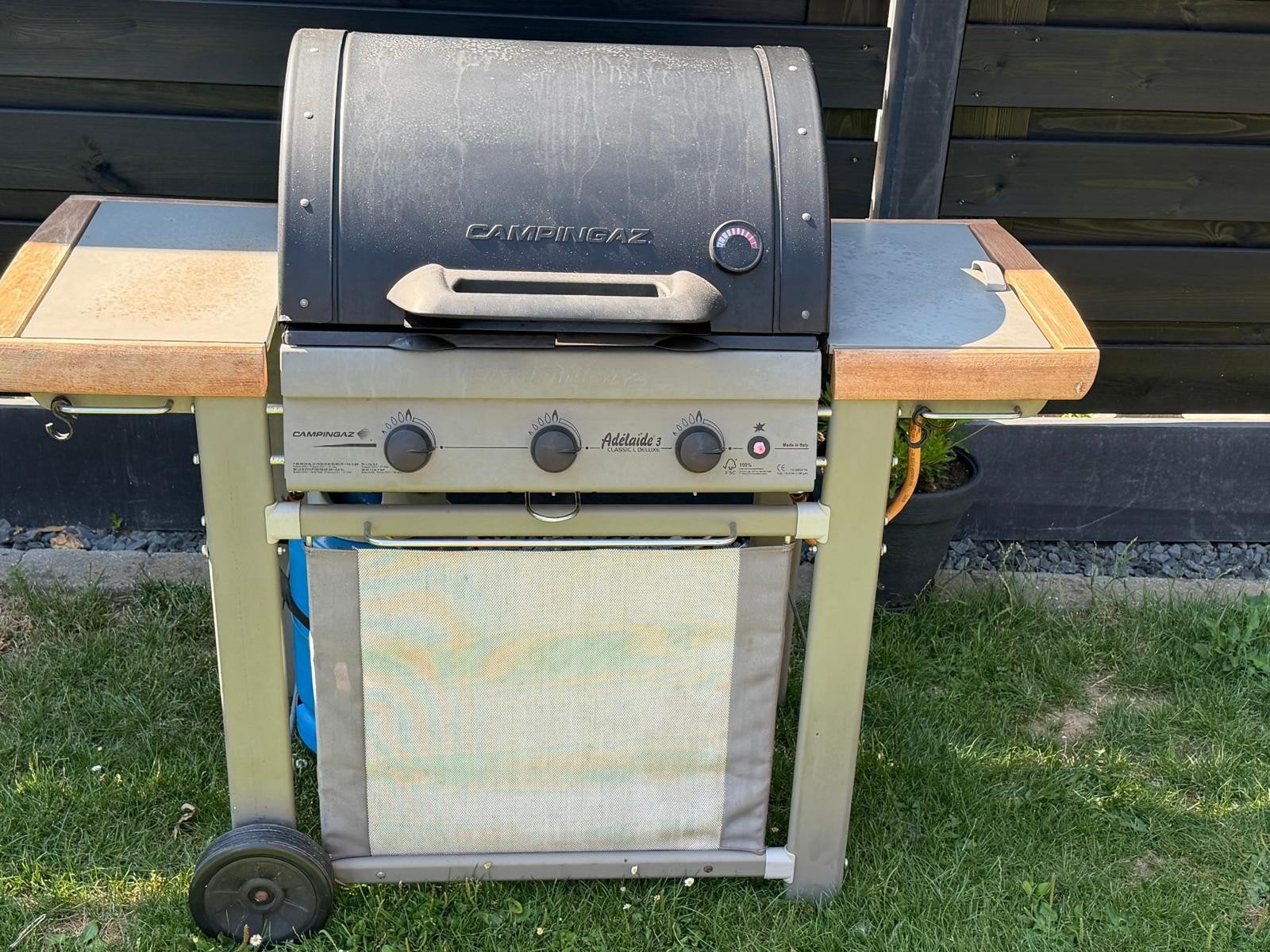 Campingaz Adelaïde 3 Classic Deluxe gasbarbeque, met gasfles, Ophalen, Gebruikt, Campingaz