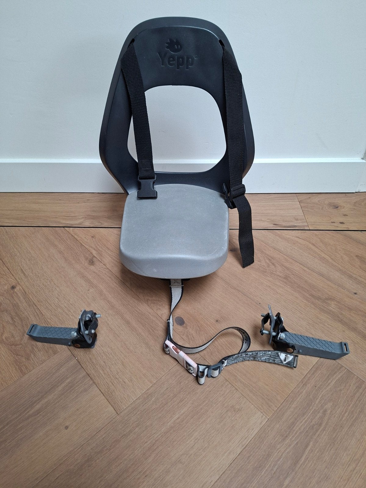 Yepp fietsstoeltje easy fix incl voetensteuntjes, 15 t/m 25 kg, Achterzitje, Yepp, Ophalen of Verzenden