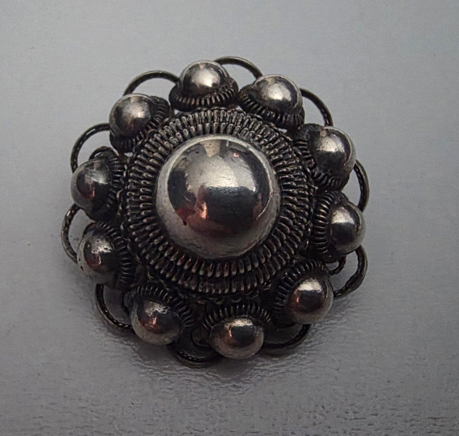 Mooi Zeeuwse knoop broche (zilver), Minder dan 4 cm, Ophalen of Verzenden, Zo goed als nieuw, Zilver