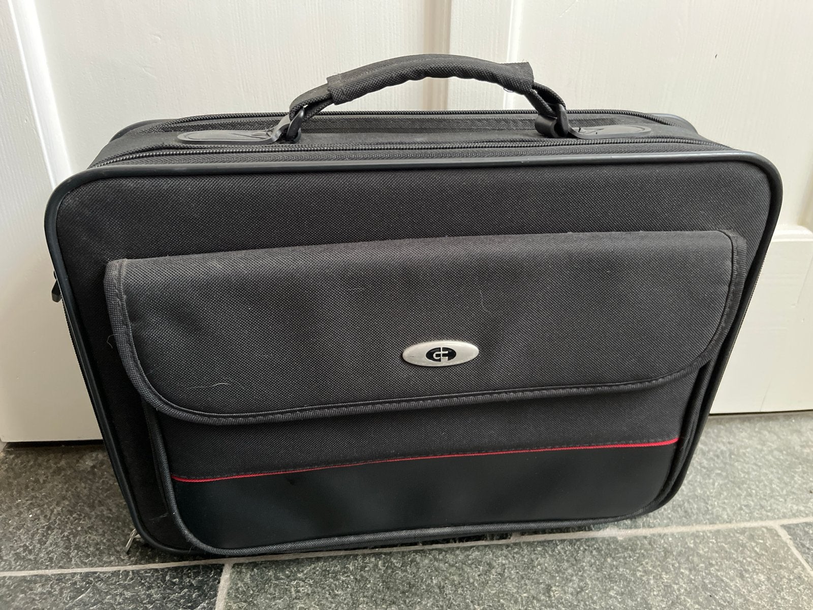 Zwarte laptoptas / aktetas - 41 x 30 cm, Ophalen of Verzenden, 16 inch, Gebruikt, Aktetas