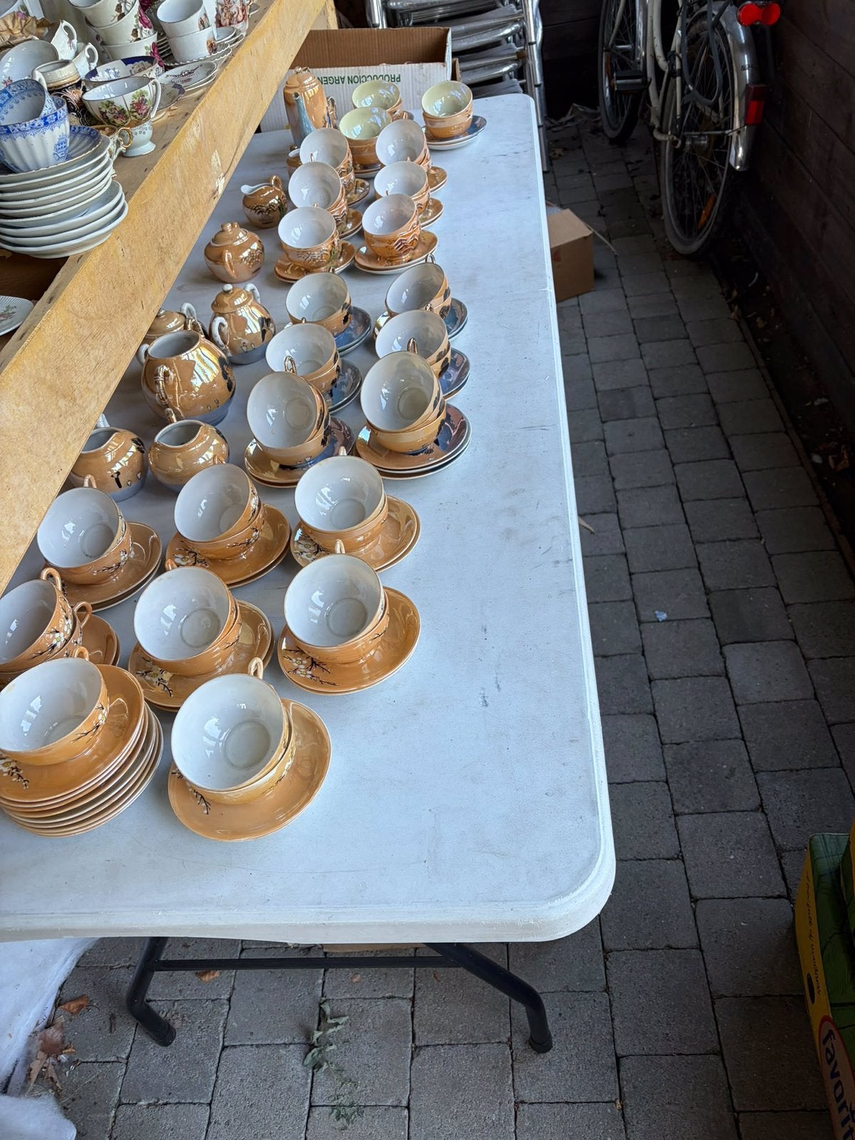 Lot van 115 stuks japans los koffie serviezen, Ophalen