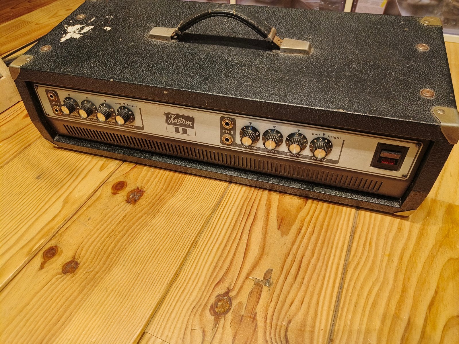 kustom 11b transistor 2 channel bass amp, Ophalen, Gebruikt, Volume