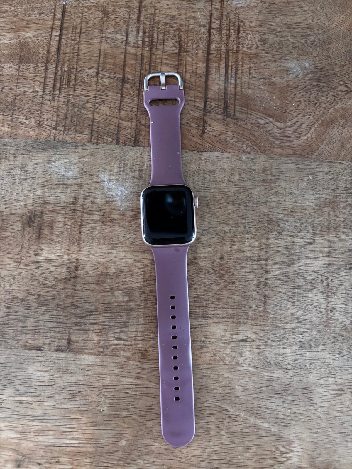 Apple watch SE, Sieraden, Tassen en Uiterlijk, Ophalen of Verzenden, Gebruikt, Zwart, Jongen of Meisje