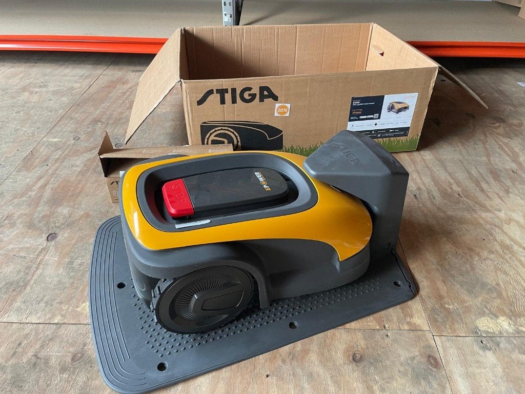 Stiga G 1200 robotmaaier, Tuin en Terras, Robotmaaiers, Nieuw, Ophalen of Verzenden, Minder dan 20 cm, Bestuurbaar via app