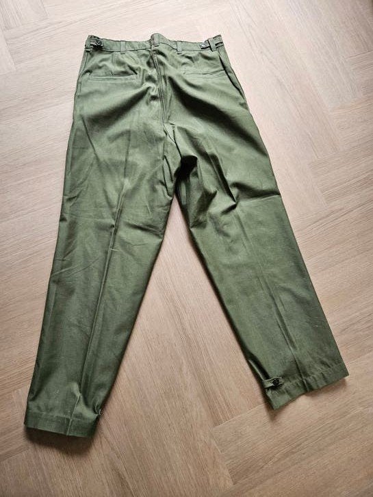Repro Amerikaans M1941 HBT Broek, first pattern, maat 52, Verzamelen, Ophalen of Verzenden, Landmacht, Amerika, Kleding of Schoenen