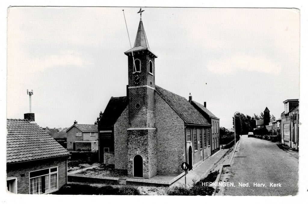 Herkingen (Z.H). Fotokaart van de Ned. Herv. Kerk., Verzamelen, Ophalen of Verzenden, 1940 tot 1960, Ongelopen, Zuid-Holland