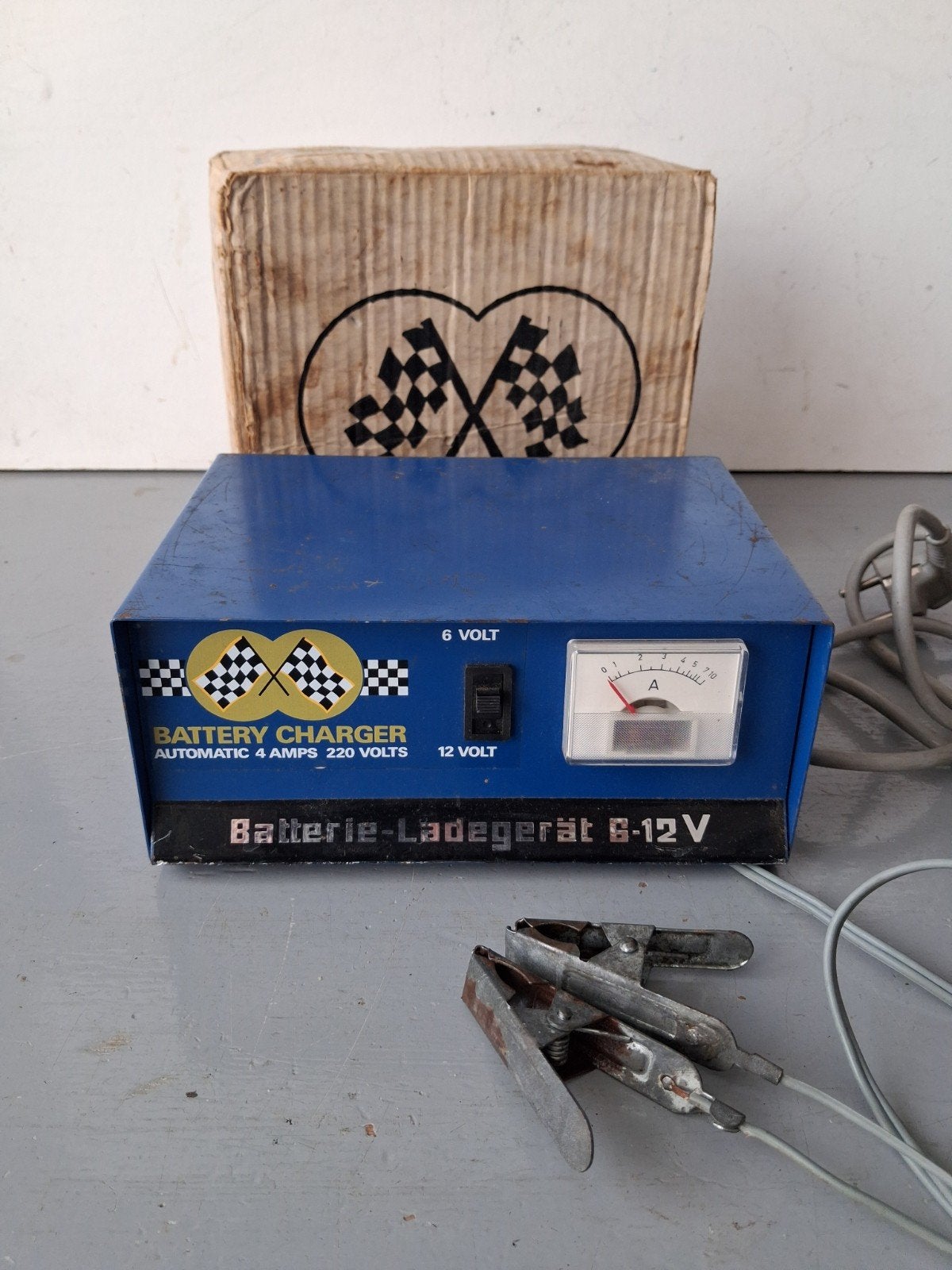 Vintage Acculader 6V/12V - Automatisch 4 Ampère, Gebruikt, Onbekend, Ophalen of Verzenden, Onbekend