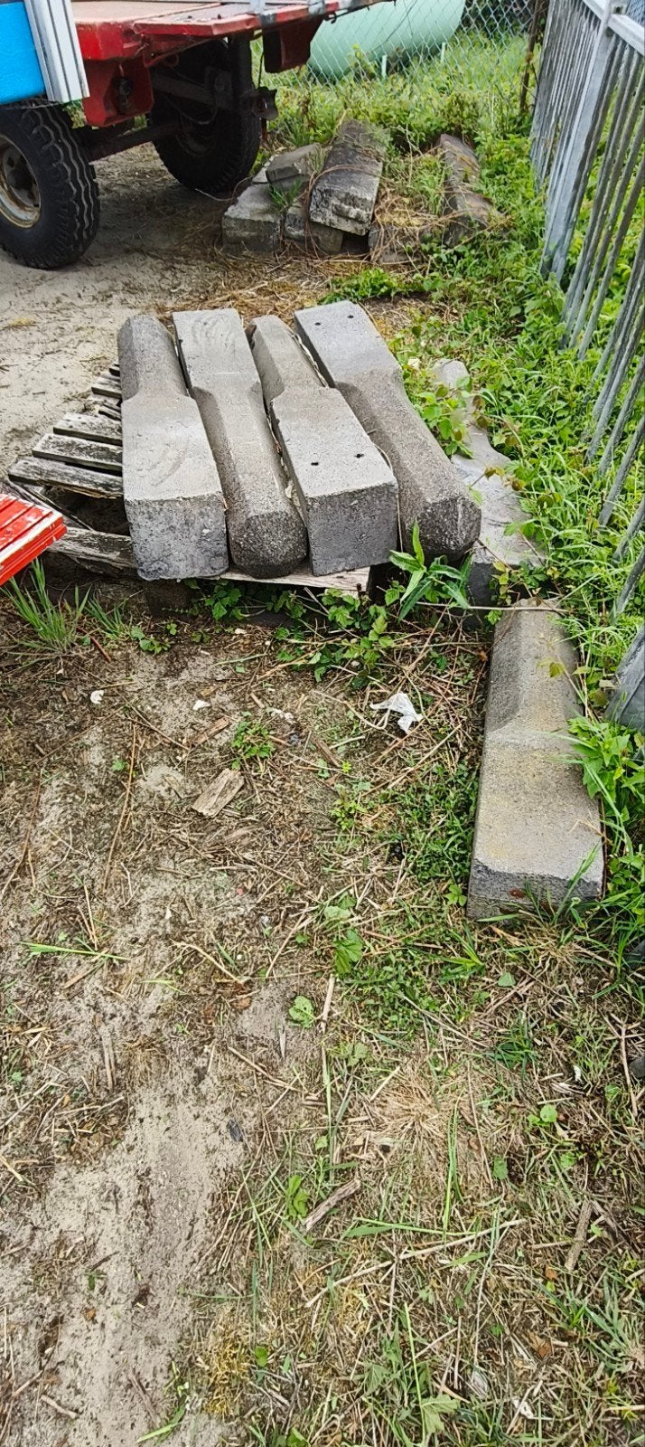 Betonnen afzet palen, Tuin en Terras, Palen, Balken en Planken, Ophalen of Verzenden, Zo goed als nieuw, Minder dan 180 cm, Palen