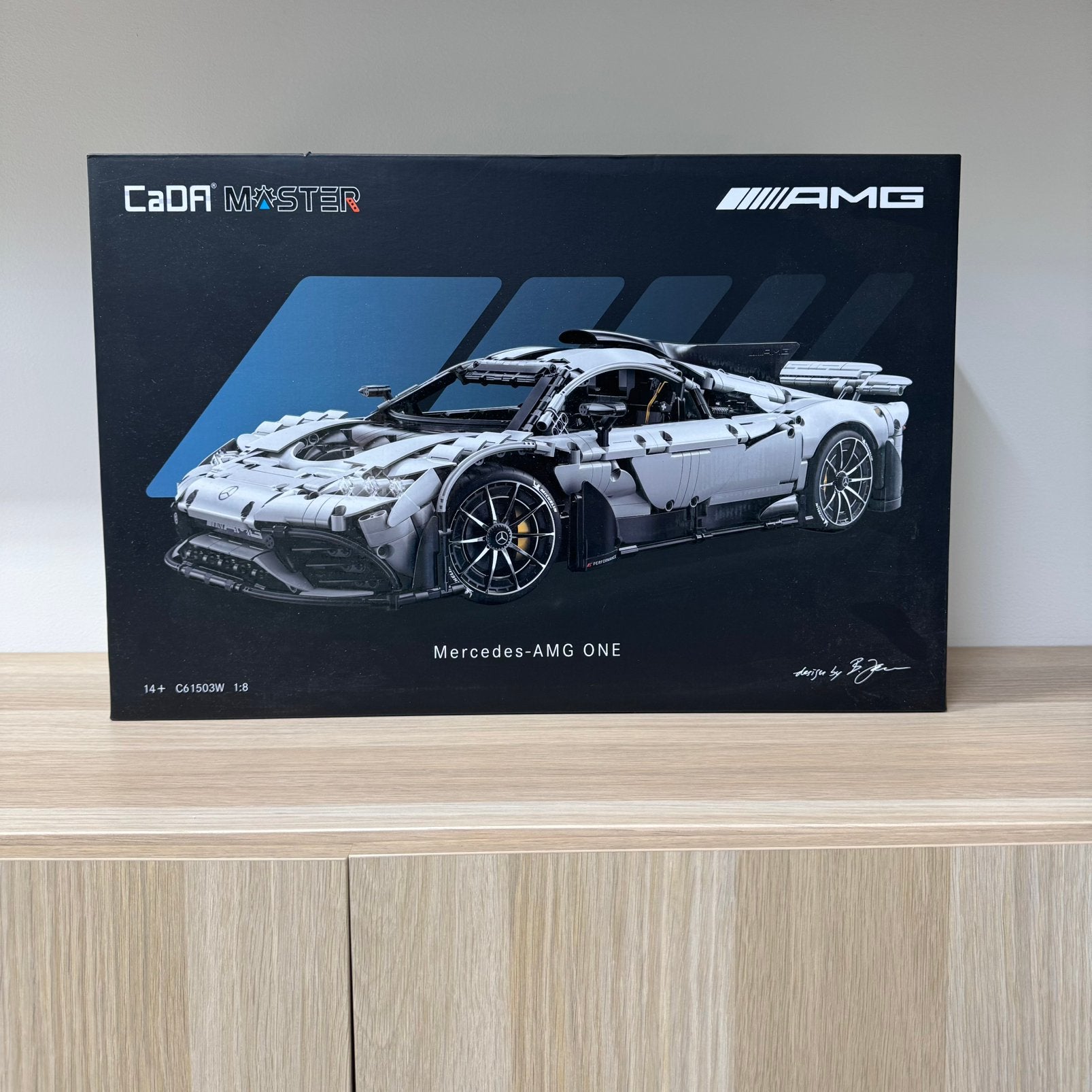 CaDA Master Mercedes AMG ONE - C61503W - Nieuw & geseald, Overige merken, Auto, Groter dan 1:32, Nieuw