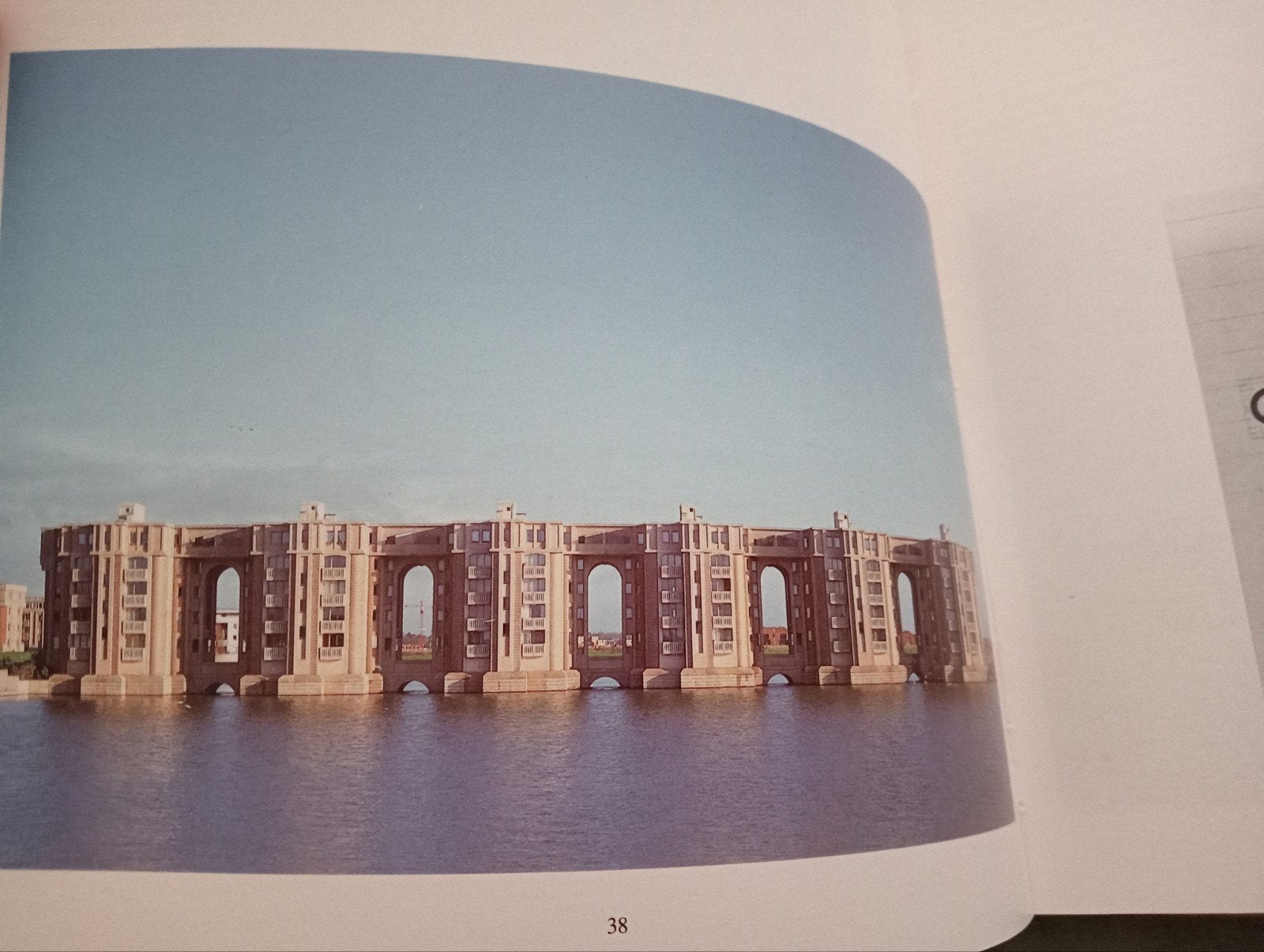 Ricardo Bofill Taller de Arquitectura - Architectuur boek, Ophalen of Verzenden