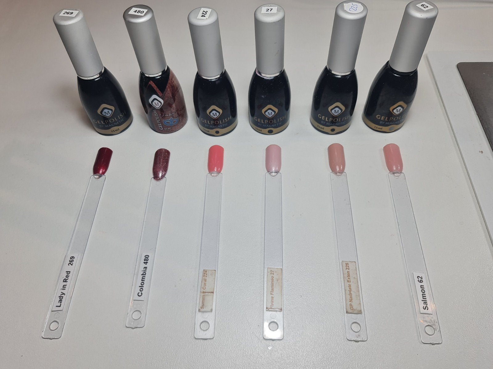 Gelpolish, Ophalen, Zo goed als nieuw, Overige kleuren, Handen en Nagels