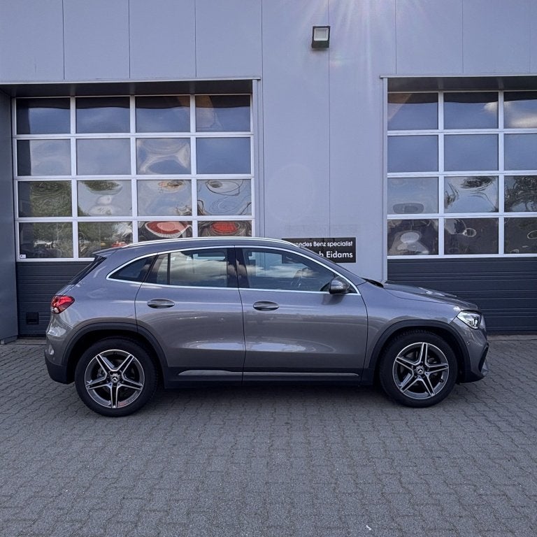Mercedes-Benz GLA 200 AMG GLA 200 (247.787) (bj 2023), 4 cilinders, 163 pk, 14 km/l, Bedrijf