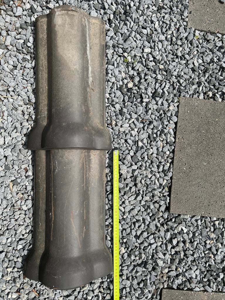 11 Nelskamp Schermbeck nokvorsten 38cm engobe bruin, Ophalen of Verzenden, Zo goed als nieuw