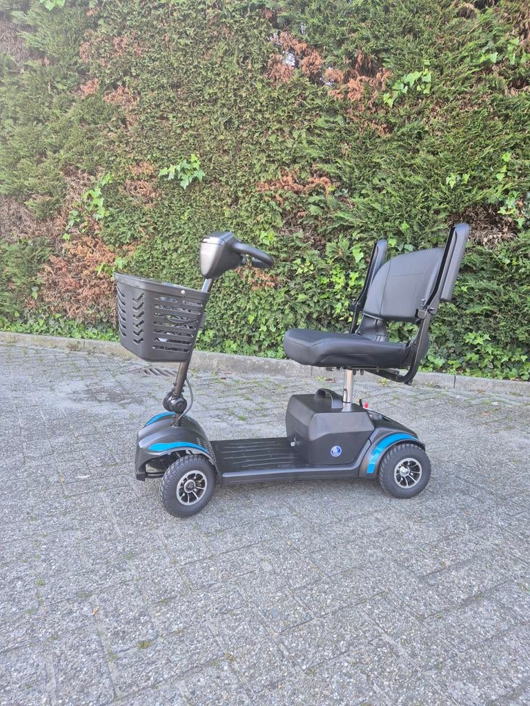 Opvouwbare scootmobiel, Ophalen, Zo goed als nieuw, Vermeiren, 11 t/m 15 km/u