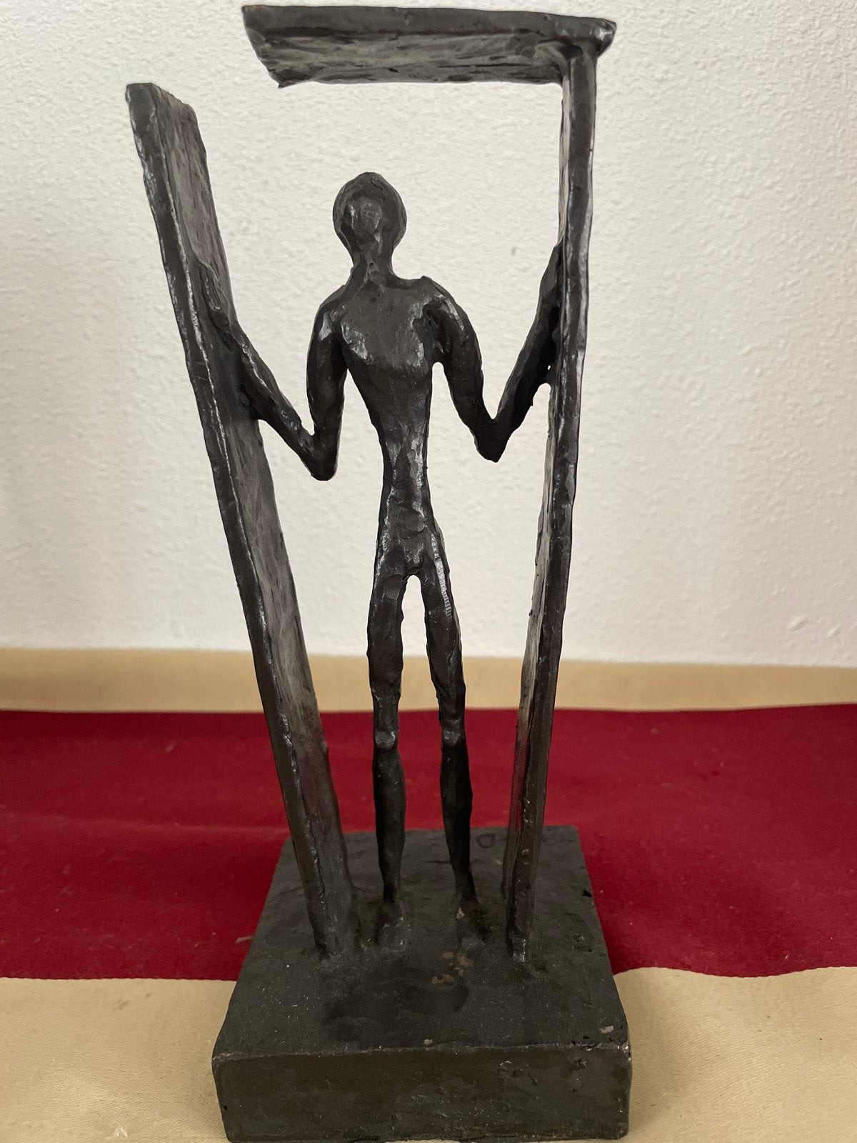 Bronzen beeld 'Verbondenheid' van Corrie Ammerlaan, Groep mensen, Ophalen of Verzenden, Brons, 20 - 50 cm