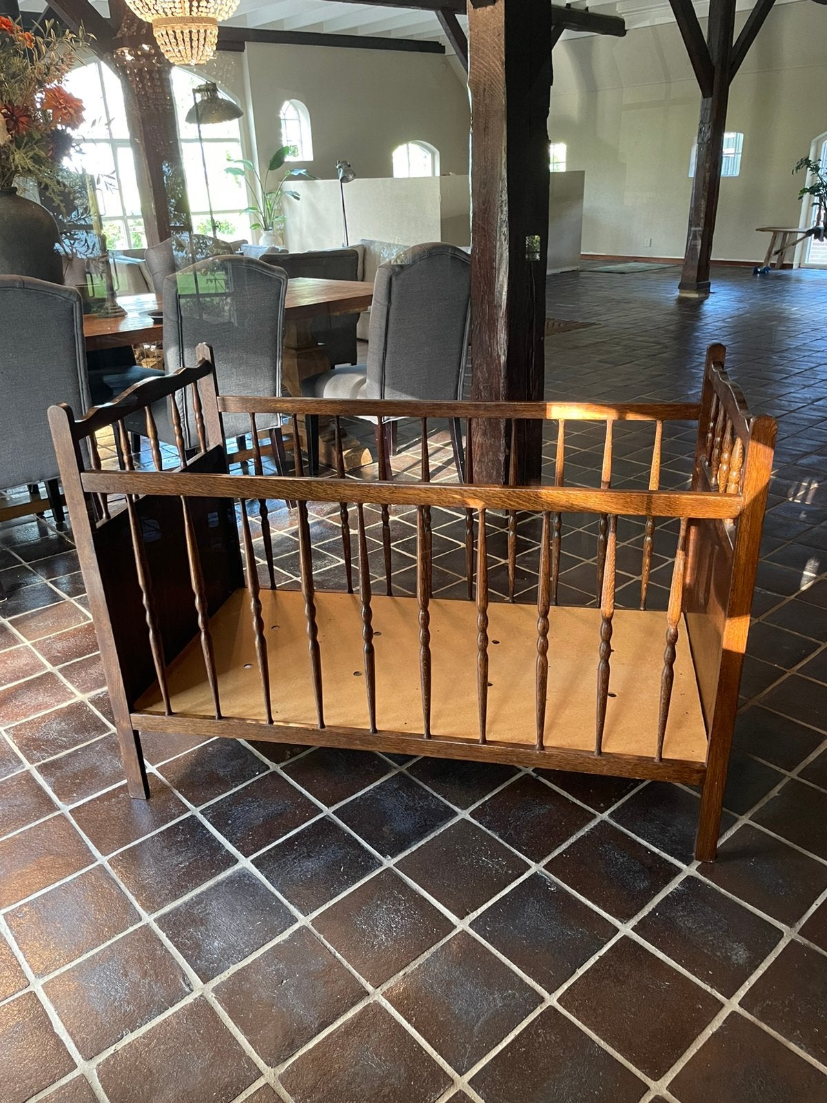 Houten (donkerbruin) ledikant • brocante/vintage, Antiek en Kunst, Ophalen