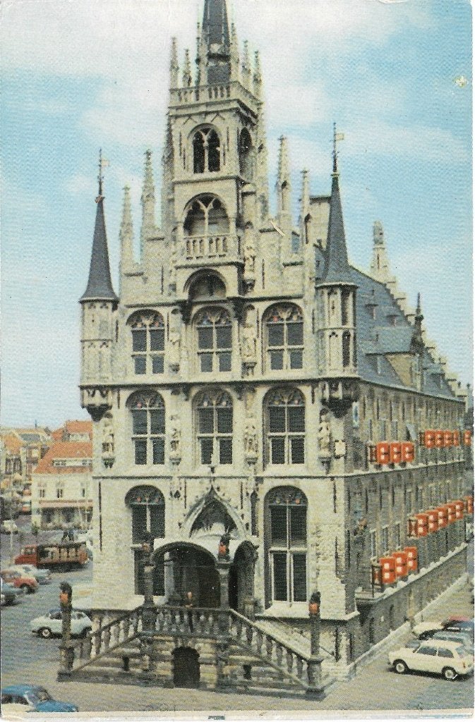 Antwoordkaart 	Gouda	Stadhuis, Verzenden, 1980 tot heden, Ongelopen, Zuid-Holland