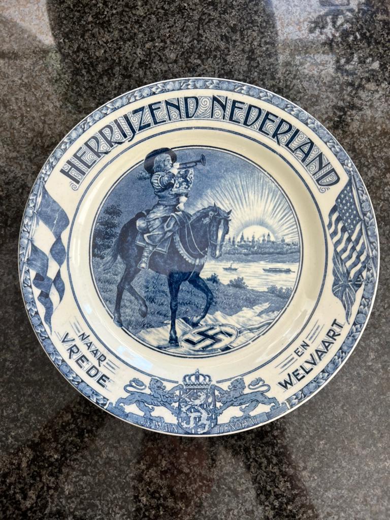 Delftsblauw bord Bevrijding ‘45 Société Céramique Maastricht, Ophalen of Verzenden