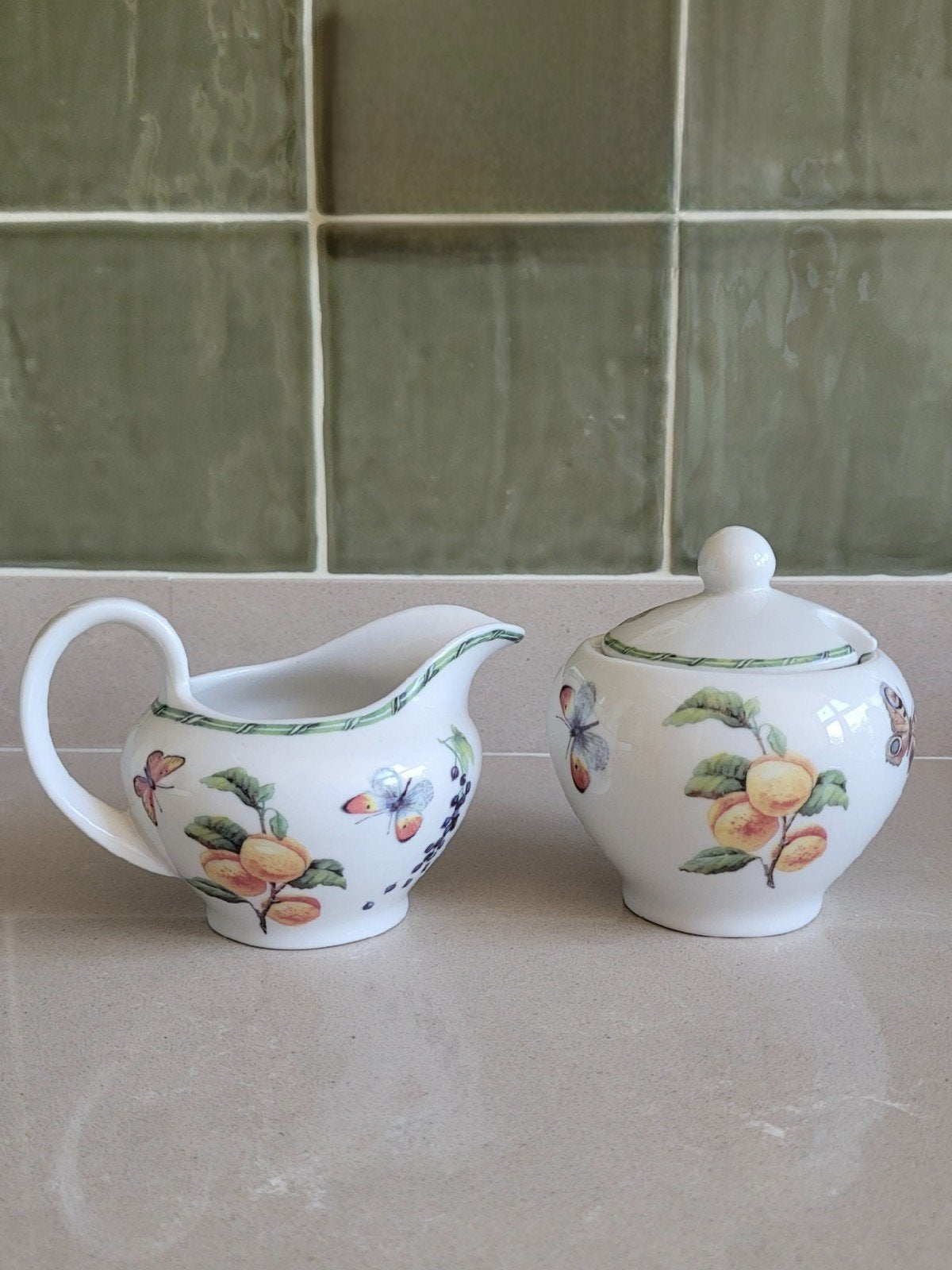 JBS Home Collection Fruit & Flowers Melkkan en Suikerpot, Overige typen, Ophalen of Verzenden, Zo goed als nieuw, Overige stijlen