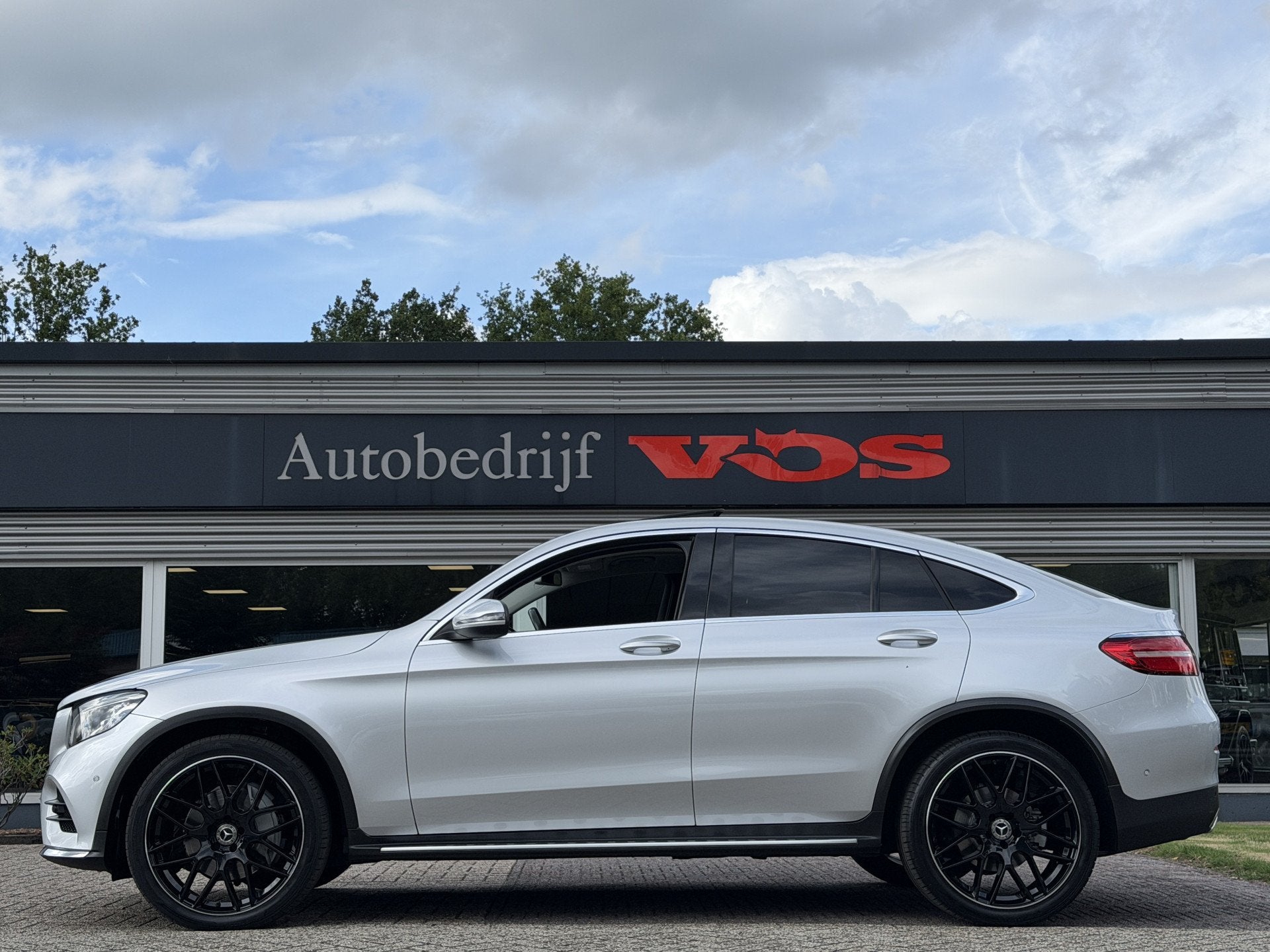 Mercedes-Benz GLC Coupé 250 4MATIC AMG-Line | Glasdak | Sta, Automaat, Gebruikt, 4 cilinders, 14 km/l