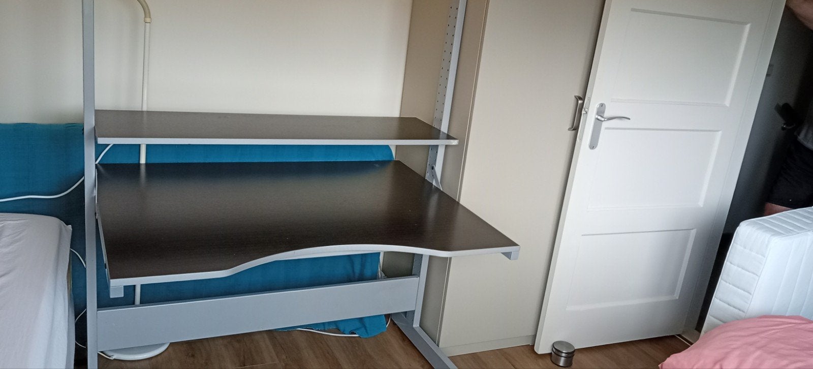 stevig tweelaags bureau/tafel, Huis en Inrichting, Bureaus, Ophalen, 90 cm, Gebruikt, In hoogte verstelbaar