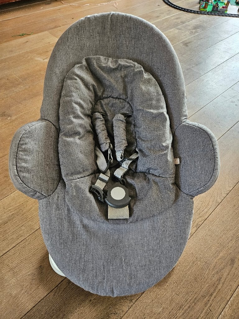 Stokke Steps bouncer wipstoel grijs, Kinderen en Baby's, Wipstoel, Met gordel(s) of riempje(s), Zo goed als nieuw, Ophalen