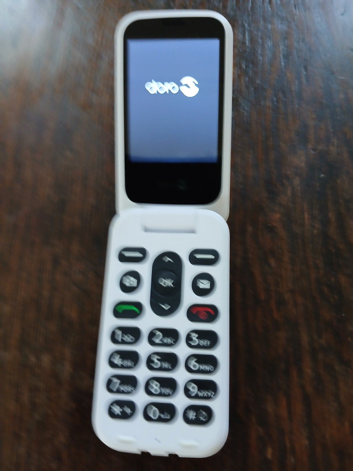 Doro inklapbare telefoon, Telecommunicatie, Ophalen of Verzenden, Zo goed als nieuw, Inklapmodel