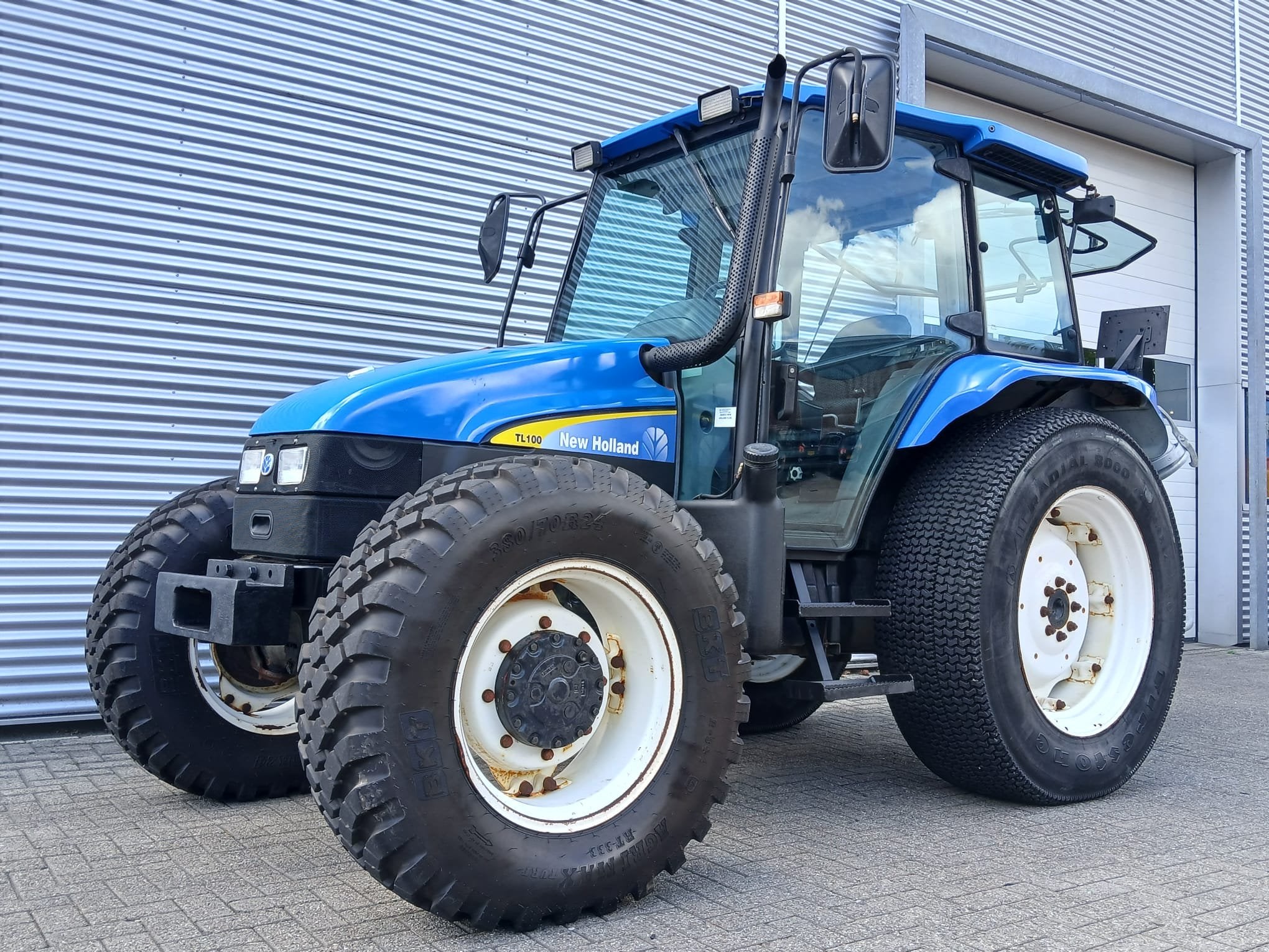 New Holland TL100 L4X7B7 (bj 2003), Gebruikt, 80 tot 120 Pk, New Holland, Tot 2500
