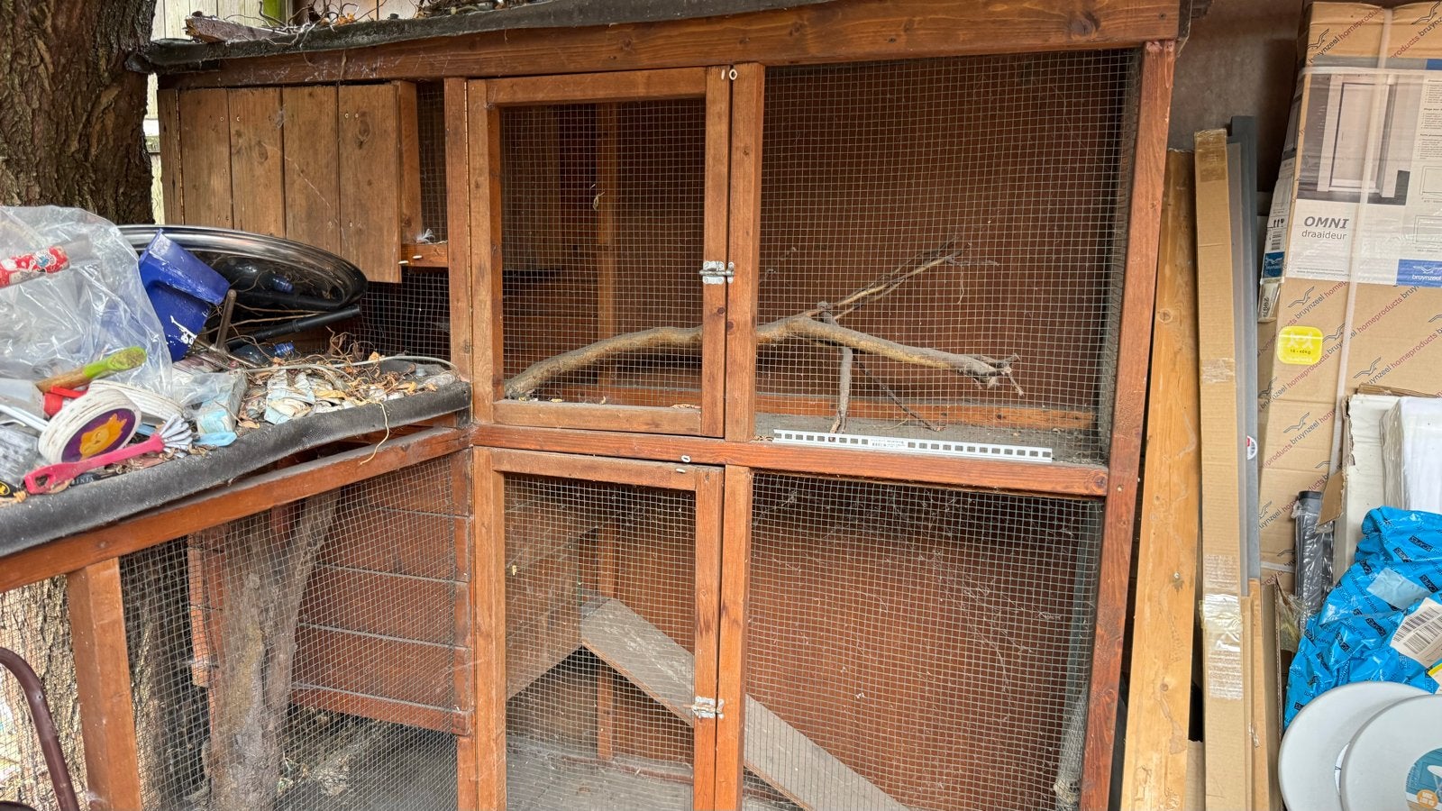 Vogels kooi en konijnenhok combinatie, Dieren en Toebehoren, Ophalen, Nieuw, Hout, Vogelkooi