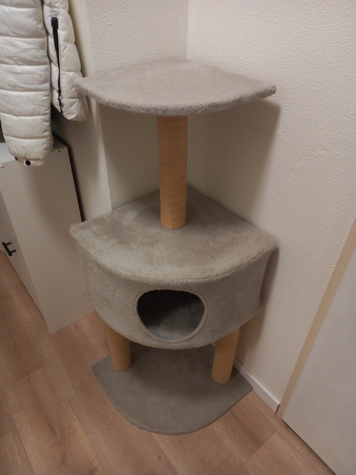 Krabmeubel / krabpaal, Dieren en Toebehoren, Ophalen, Zo goed als nieuw, Krabpaal