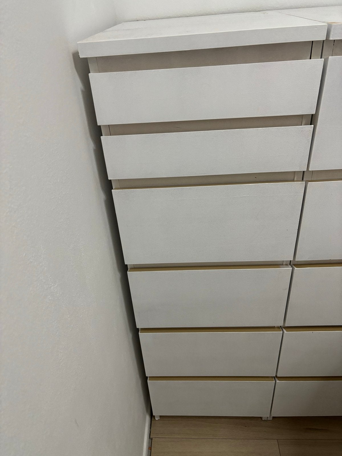 Malm kast met spiegel, geverfd, Ophalen, Gebruikt, 5 laden of meer, 100 tot 150 cm