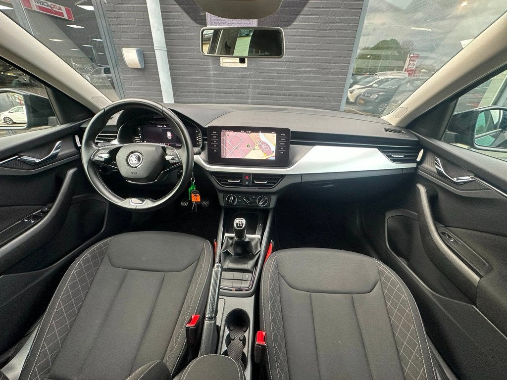 Skoda Scala 1.0 TSI Ambition/2de EG/NAVI/COCKPIT/CRUISE/PDC, Gebruikt, Euro 6, 610 kg, Origineel Nederlands