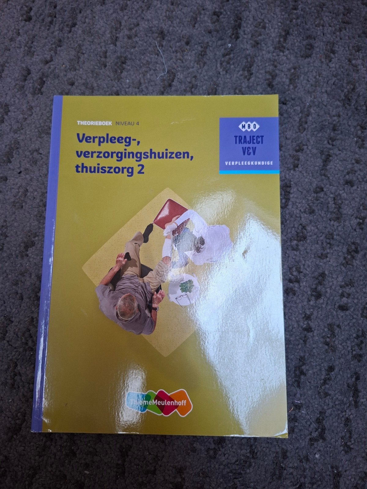 Theorieboek VVT deel 2 MBO Verpleegkunde Traject V&V, Boeken, Ophalen of Verzenden, Beta, Zo goed als nieuw, MBO