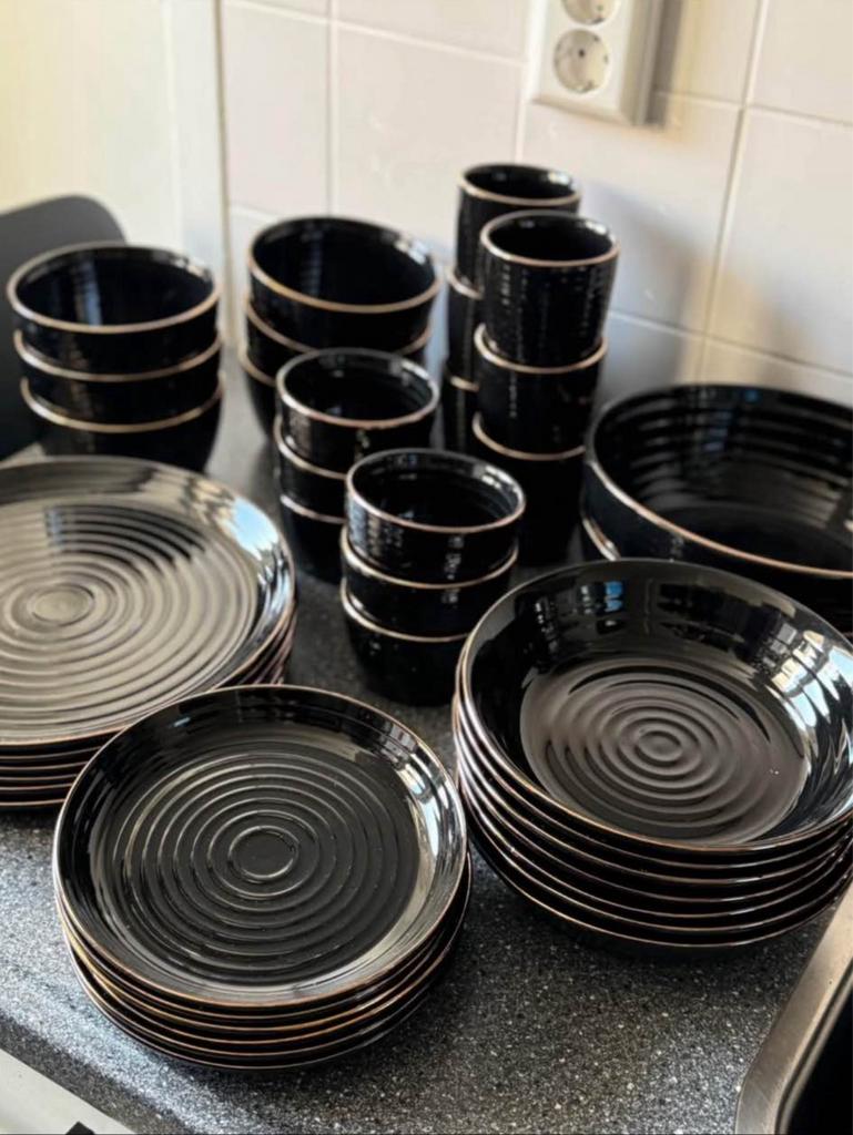 Servies compleet, Ophalen of Verzenden, Zo goed als nieuw, Porselein, Overige stijlen