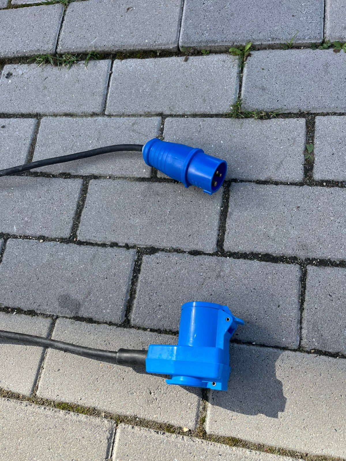 30 meter camping kabel met extra stopcontact in nieuwstaat, Ophalen, Zo goed als nieuw