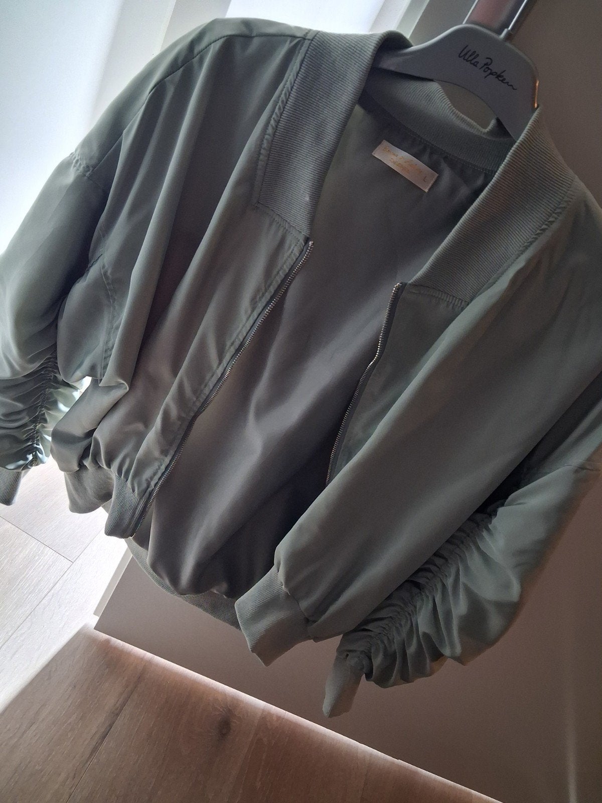 Bomber jacket, Verzenden, Zwart, Maat 42/44 (L), Nieuw