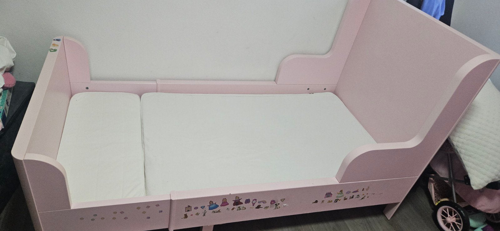 Roze kinderbed met matras en lattenbodem, Gebruikt, 70 tot 85 cm, 160 tot 180 cm, Ophalen