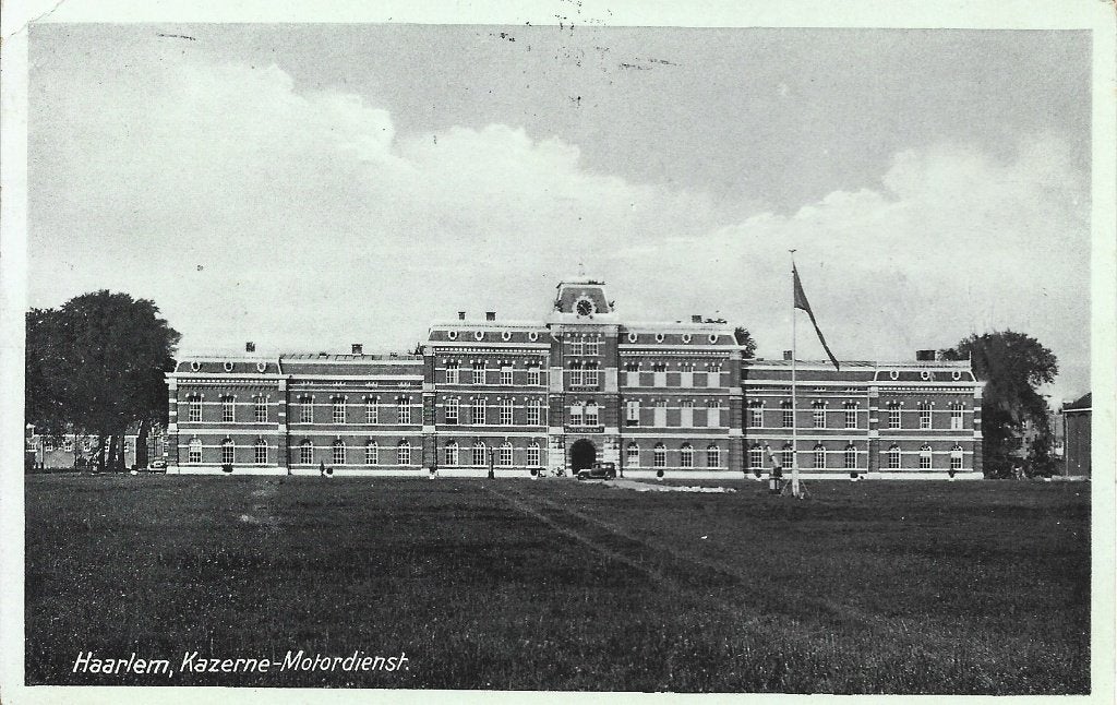 Haarlem-Kazerne Motordienst uit 1938 - Militair, Ophalen of Verzenden, 1920 tot 1940, Gelopen, Noord-Holland