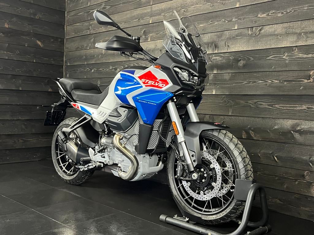 Moto Guzzi V100 STELVIO DUECENTO TRIBUTO (bj 2026), Motoren, Motoren | Moto Guzzi, Bedrijf, Meer dan 35 kW, Toermotor, 1042 cc
