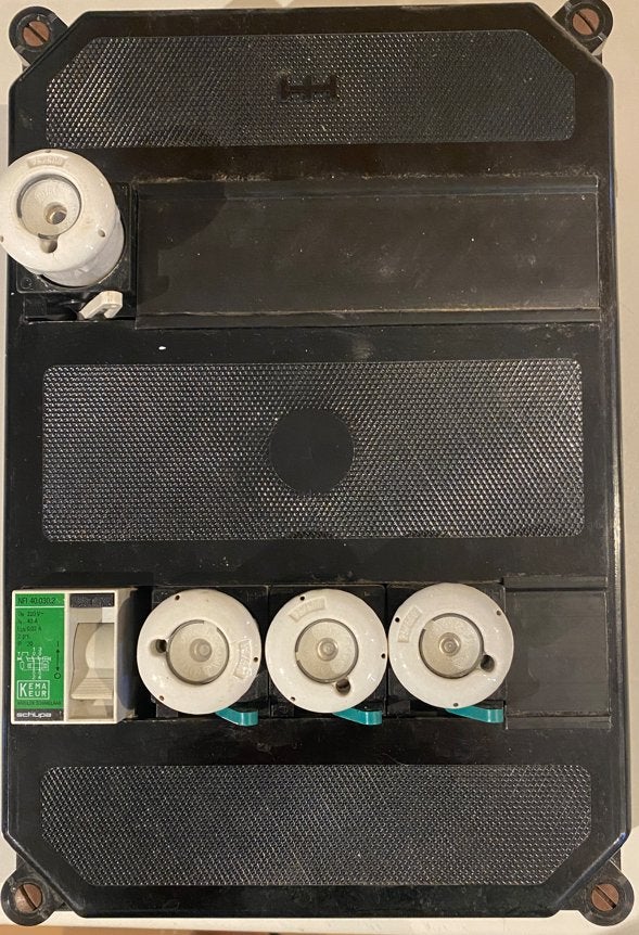 Oude Groepenkast, Doe-het-zelf en Verbouw, Elektra en Kabels, Ophalen of Verzenden, Gebruikt, Overige typen